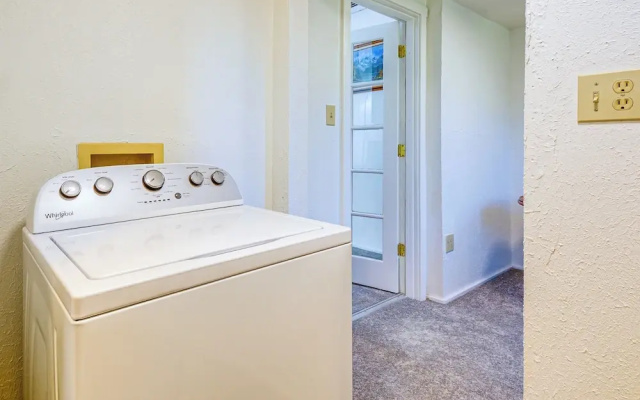 Walkable Location, Fenced Yard: Wickenburg Home!