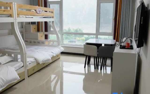 Yesanpo Bailixia Liuyun Guijing Homestay