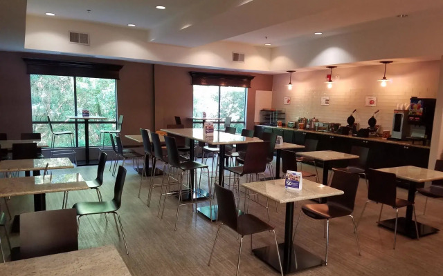 Best Western Magnolia Inn And Suites