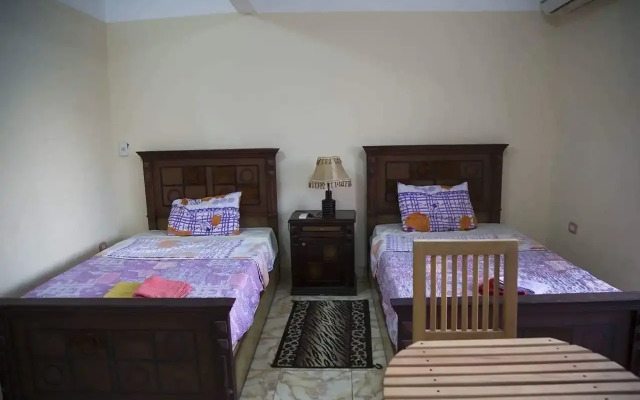 The Pyramids Inn Cheops