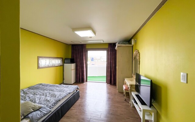 Gangneung Ocean Marina Pension - Hostel