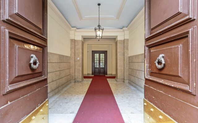 Luxury Apartments Piazza Cavour