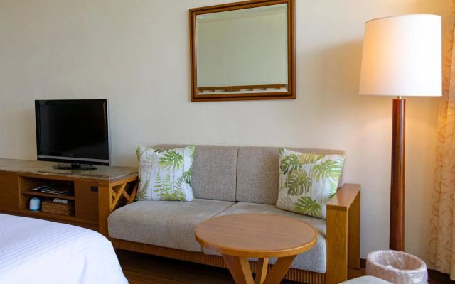 The Moon Beach Museum Resort