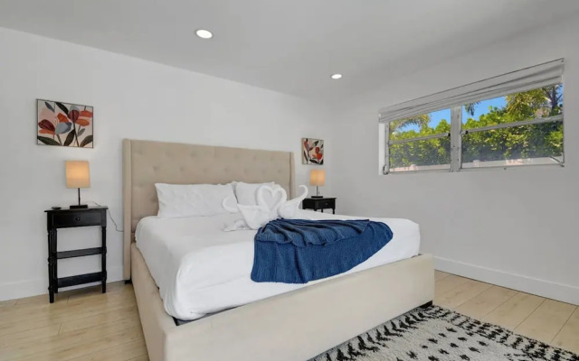 Florence Villa Heated Pool