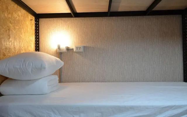Hostel of Rising SUN