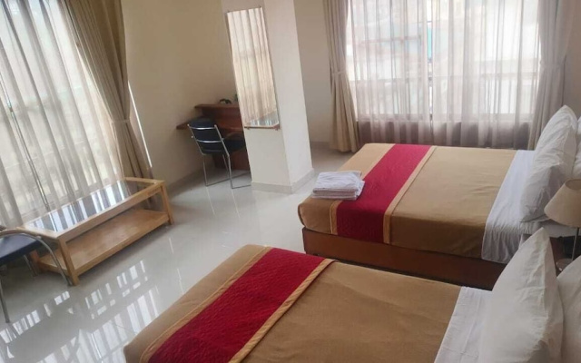 Hotel Evergreen 9