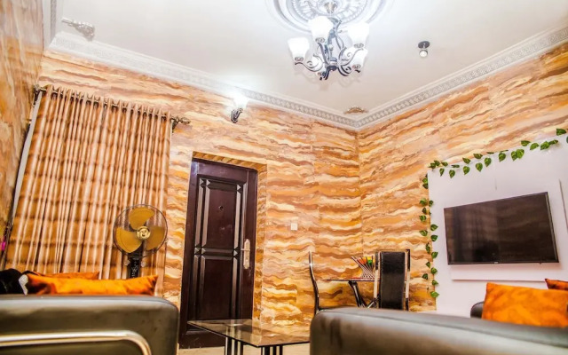 Tobby Royal Suites