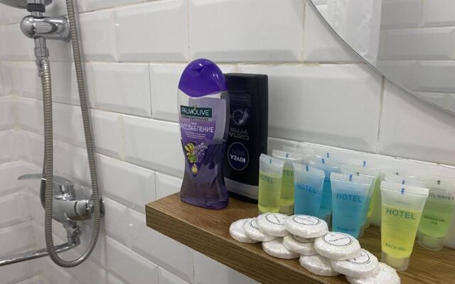 City Center Apart with Garden AC Near Metro