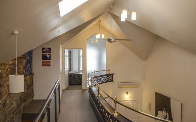 Chapel Apartments