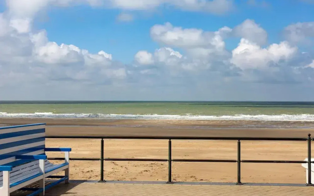 Studio in Belgium Near Seafront & Tram Stop