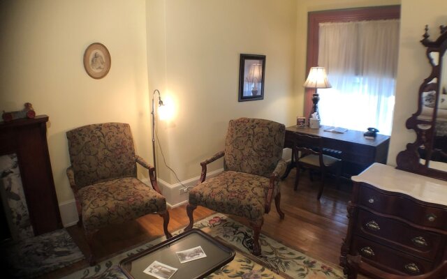 The Parsonage Inn LLC