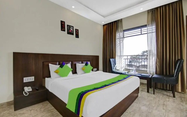 Treebo Trend Crosswinds West