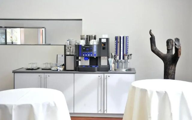 Katholisches Jugend- und Tagungshaus