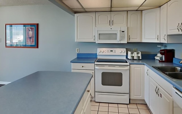 Edgewater Leeward by SVR