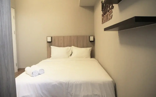Deluxe and Comfortable The Springlake Summarecon Apartment