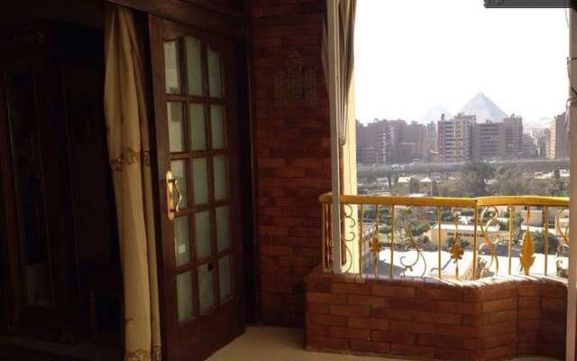 Pyramid Rise Apartments