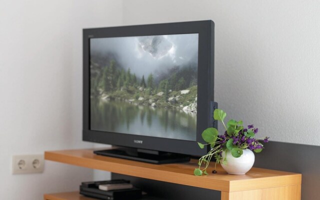 Nice Home in Podaspilje With Wifi and 2 Bedrooms