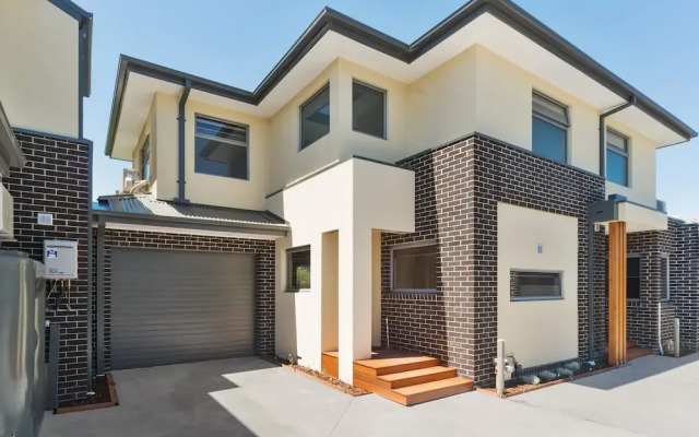 Rosewater Dromana