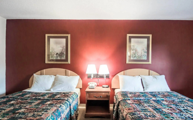 Rodeway Inn Maingate