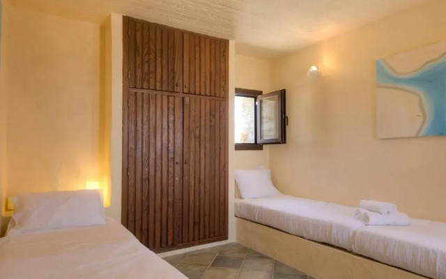 Phos Residence Pool Villa in Koundouros, Kea