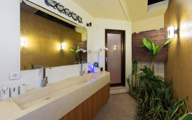 Modern 3-bedroom Puteri Villa