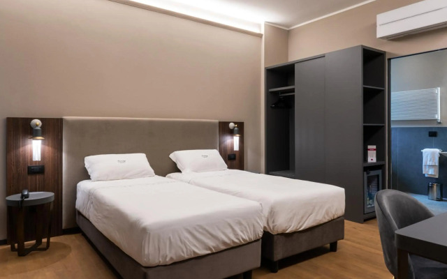 Touring Hotel