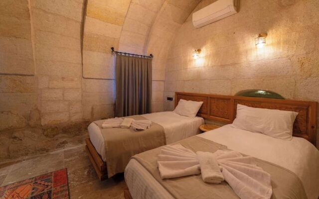 Escape Cave Suites