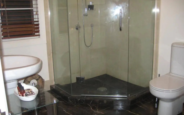The Consulate Luxury Bed and Breakfast
