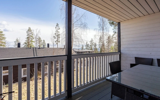 Spacious 2BR Cabin at Riihivuori Peak