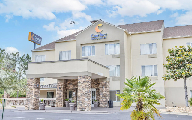 Comfort Inn & Suites Montgomery East Carmichael Rd