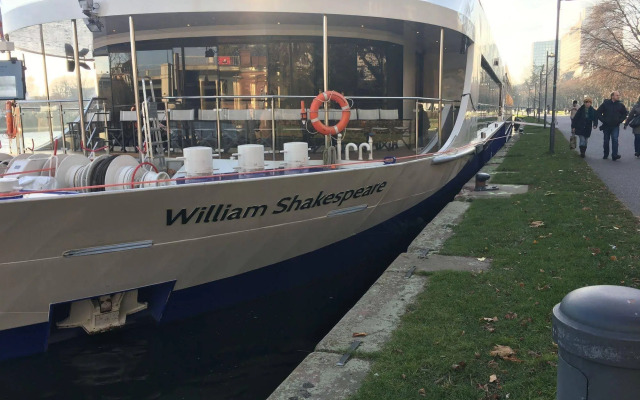 Select MS William Shakespeare - Düsseldorf