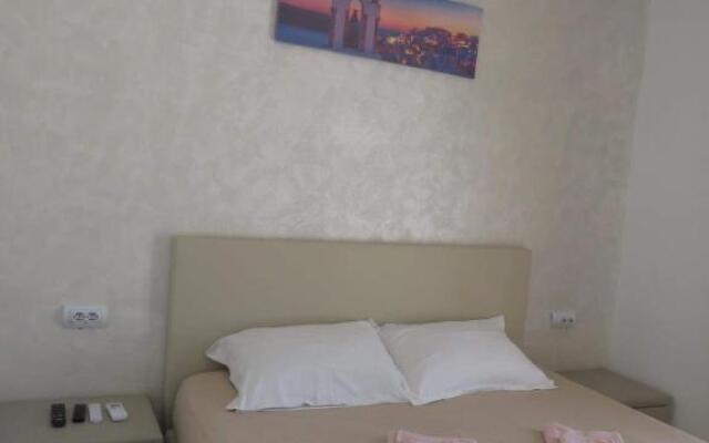 Apartment An.Thrakis
