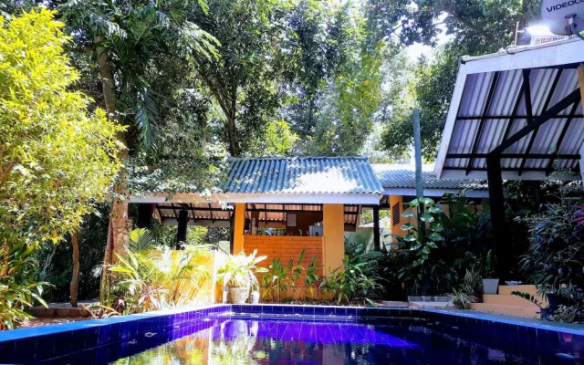 Randoni Villa
