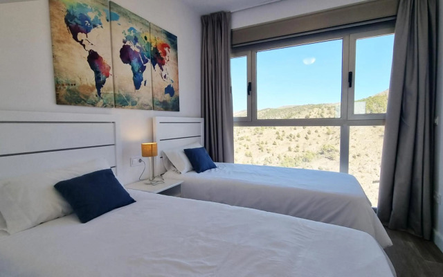 Skyscraper apartment with panoramic views - floor 38