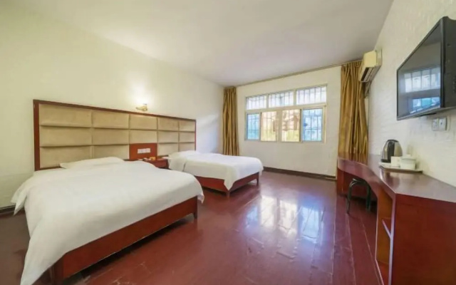 Cangzhou Innovation Hotel (Cangzhou West Railway Station Star School Branch) – Guest Rooms – Chenzhou