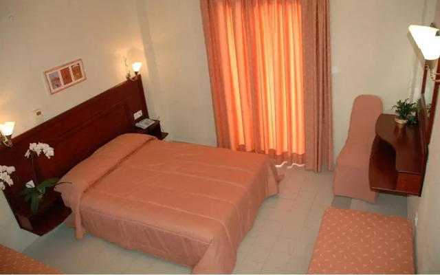 Xenios Loutra Village Beach Hotel