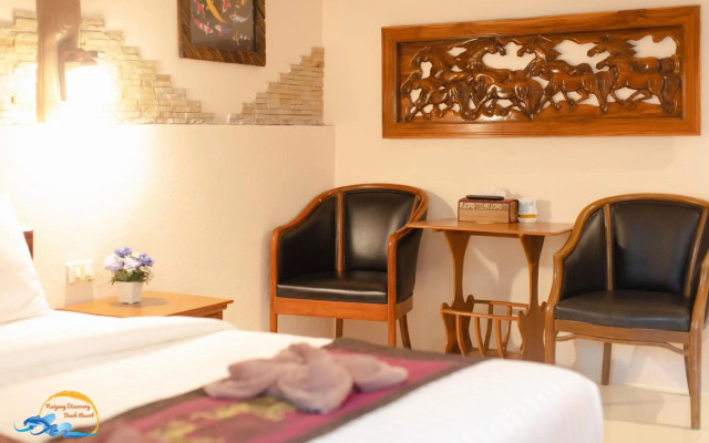 Naiyang Discovery Beach Resort