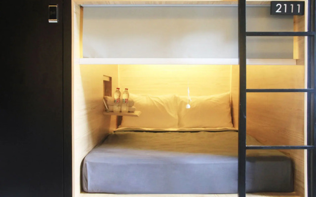 My Studio Hotel Surabaya - Hostel