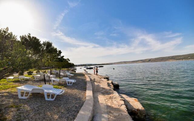 Apartments Martom