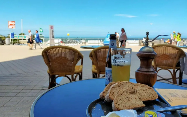 Beautiful Apartment in Oostende With Wifi and 1 Bedrooms