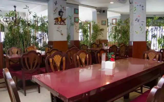 Ghotic Hotel