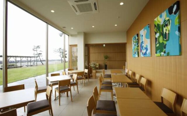 Bayside Square Kaike Hotel