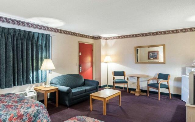 Rodeway Inn And Suites