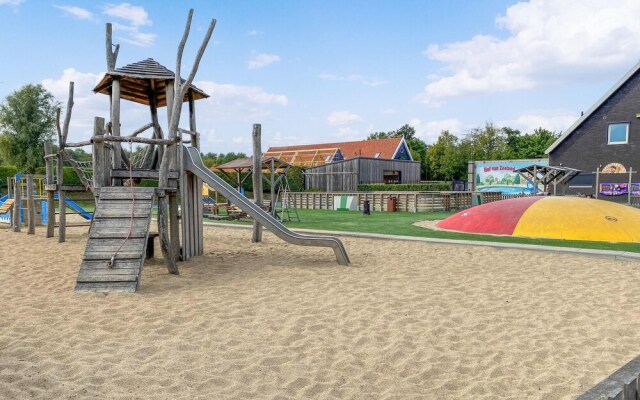Beautiful Home in Heinkenzand With Wifi and 2 Bedrooms