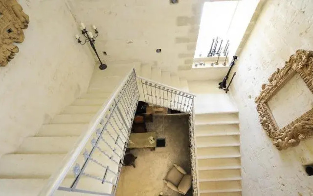 Palazzo Siena - Home & More