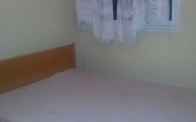 Nichropa Court 4