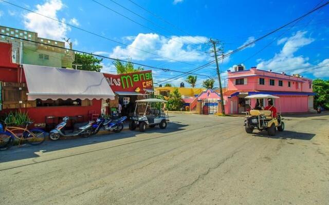 Esperanza Downstairs by Skyrun