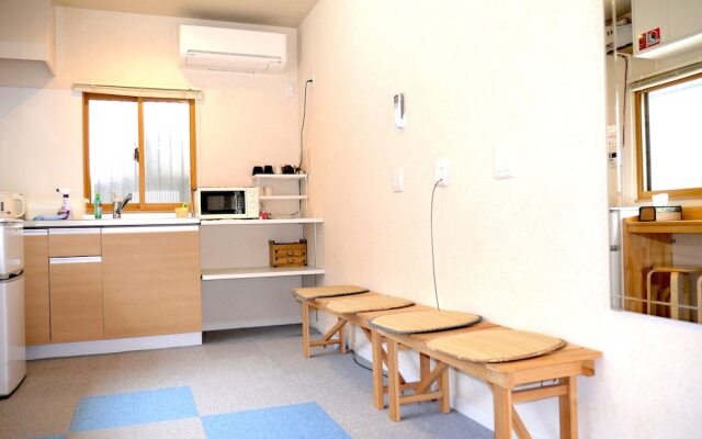 Guesthouse Osaka Tengachaya Station front hall