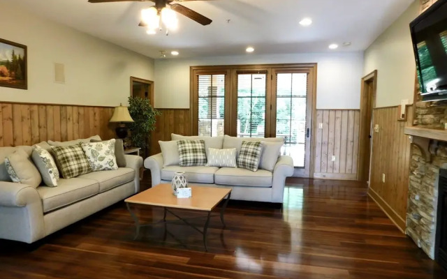 Viewpoint Condominiums