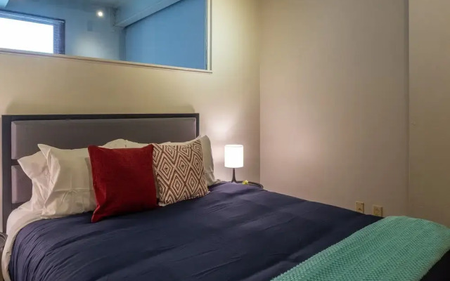 FRONTDESK 300 Heinz St Apts Pittsburgh